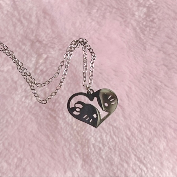 Hello Kitty & Dear Daniel Silver Stainless Steel Heart Pendant Necklace - Picture 3 of 8